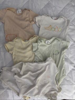 Zara onesies bundle of 5